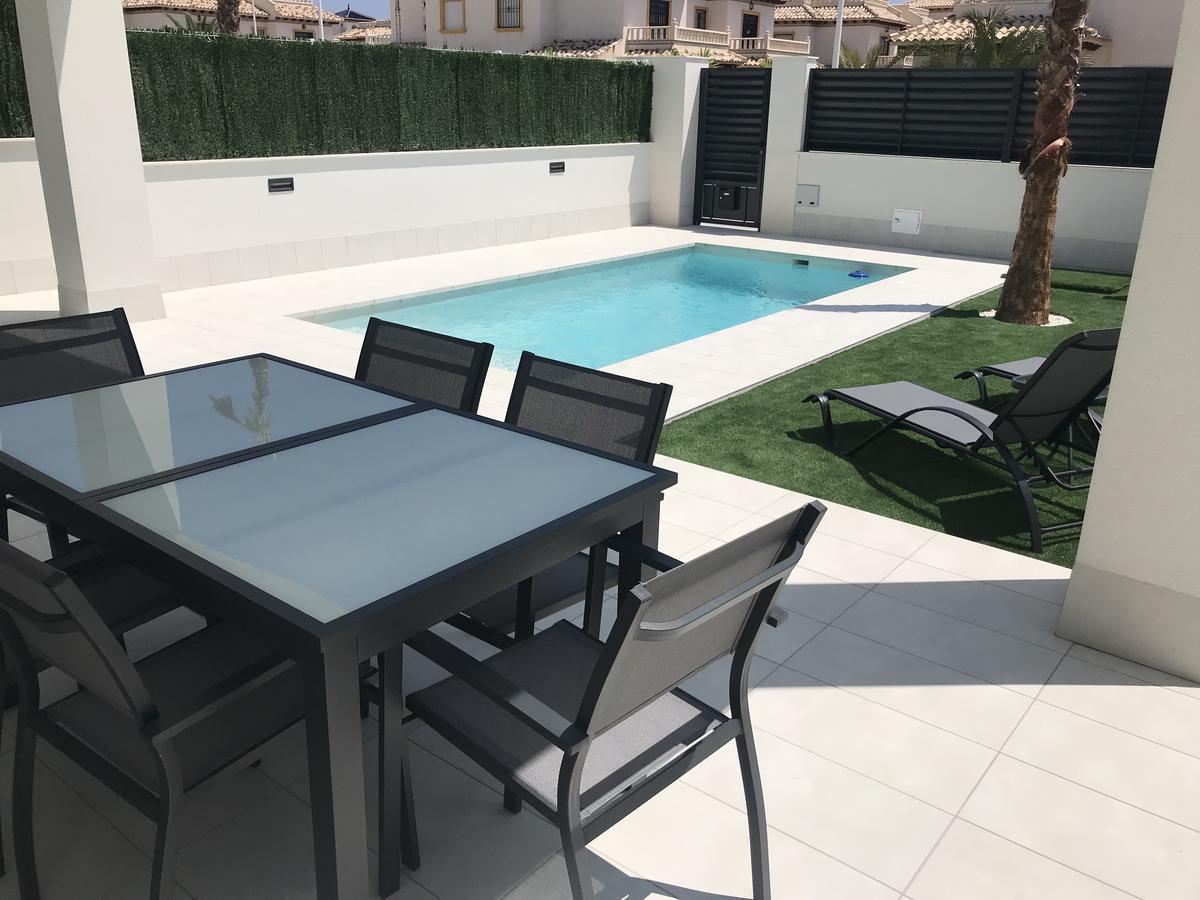 Deluxe La Marina Vil·la